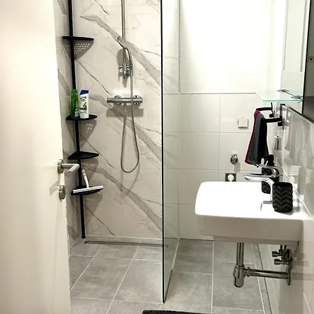 Zentrales Mit Balkon Apartmán
