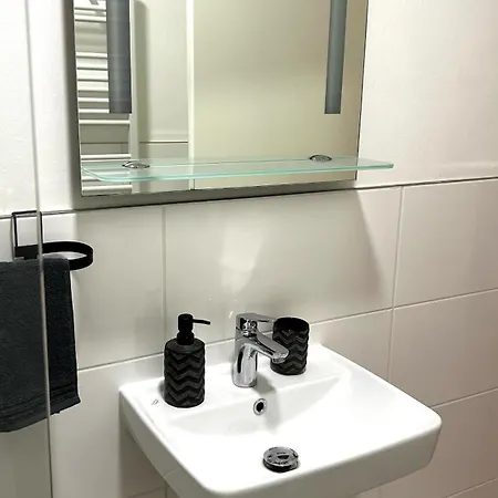 Zentrales Mit Balkon Appartement