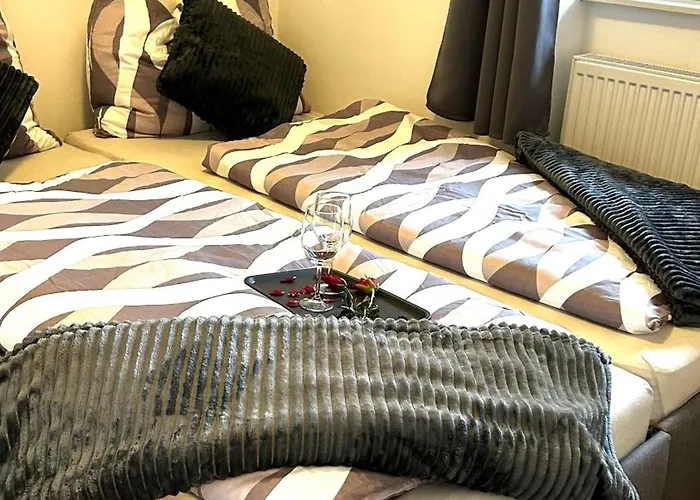 Zentrales Mit Balkon *