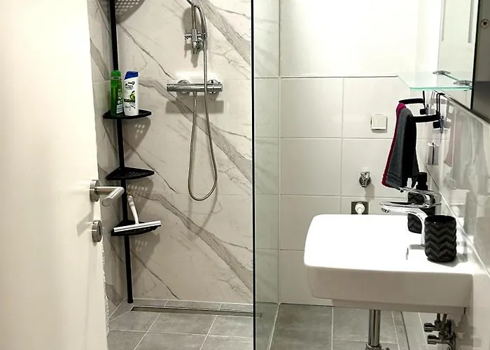 Zentrales Mit Balkon Daire