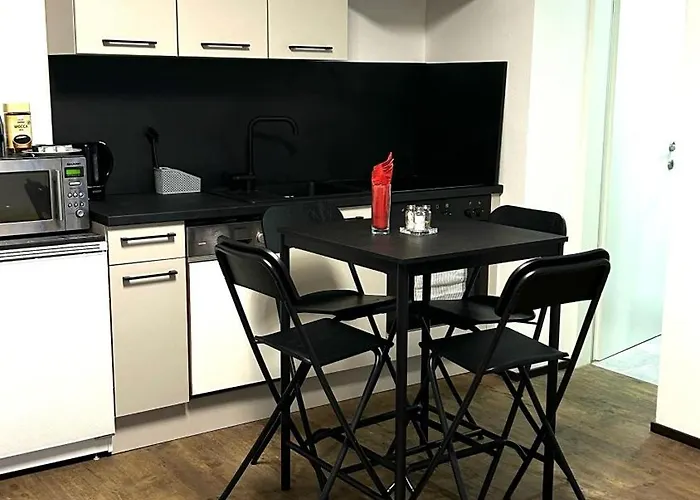 شقة Zentrales Mit Balkon