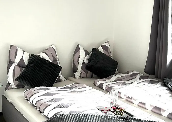 شقة Zentrales Mit Balkon